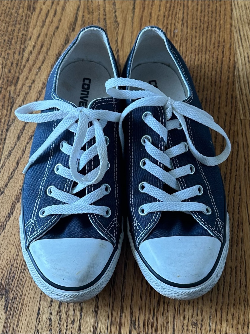 Converse Chuck Taylor All Star Low Top Sneakers Size 7
